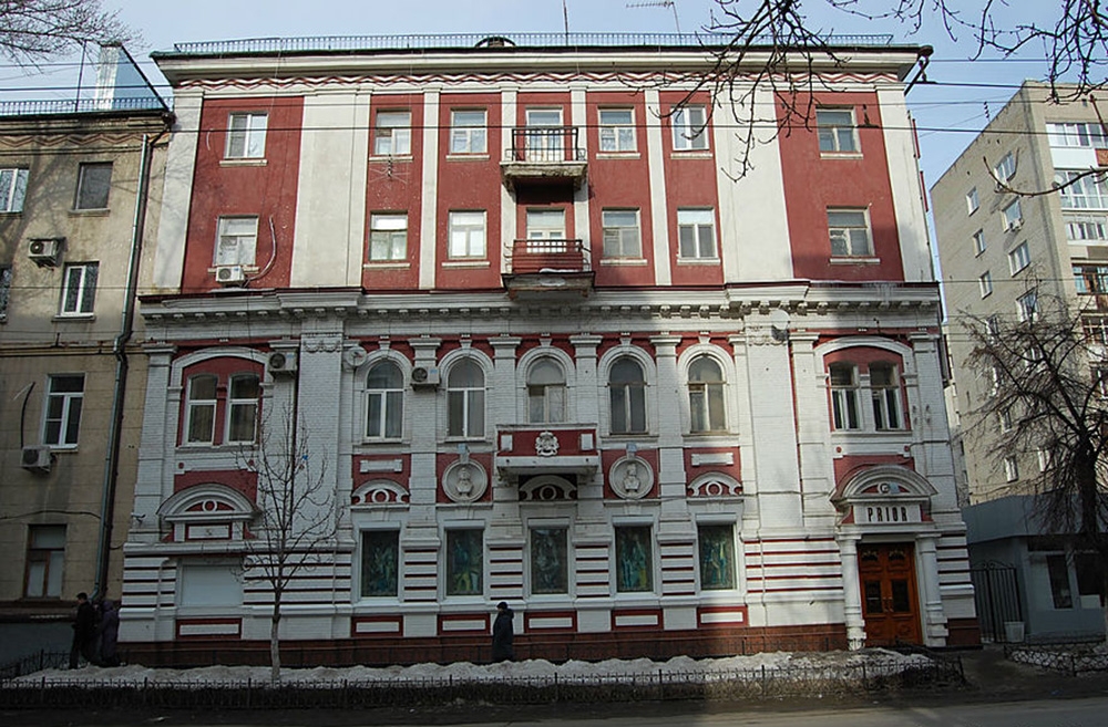 Дом А. Н. Вольского (дом с бюстами Пушкина и Мицкевича)