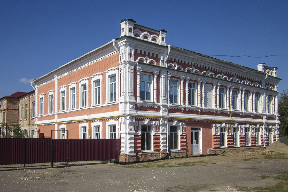 Здание, у которого была провозглашена советская власть в Красном Куте