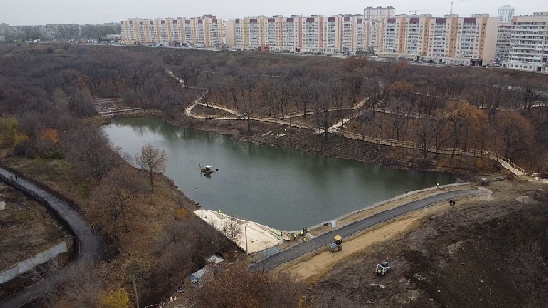 Реконструкция парка у пруда Семхоз