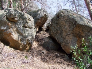 Рачейские скалы