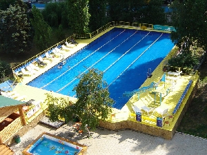 Открытый летний бассейн «Юность»