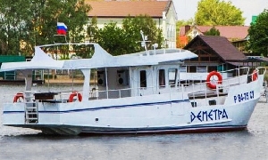 Моторная яхта "Деметра"