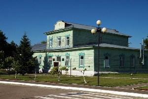 Старое здание администрации п. Татищево
