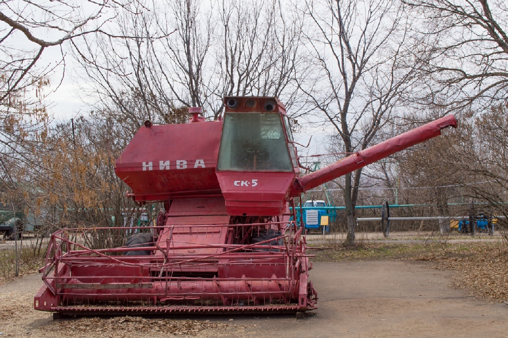 Зерноуборочный комбайн СК-5М «Нива»