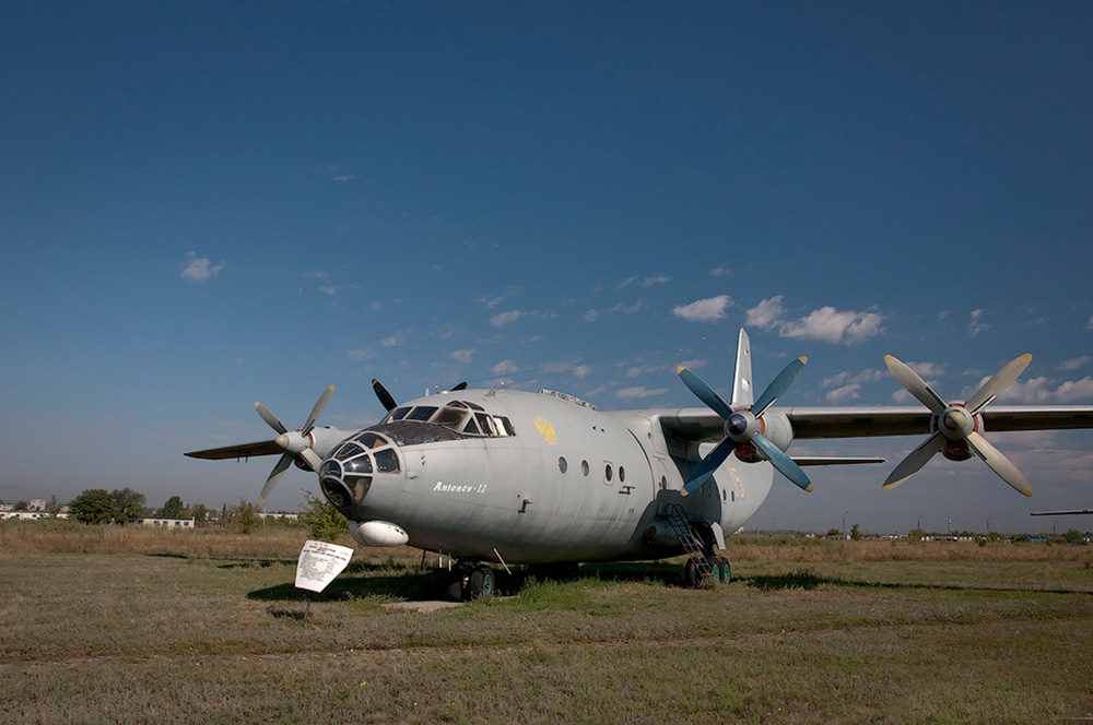 Транспортный самолёт Ан-12БП 