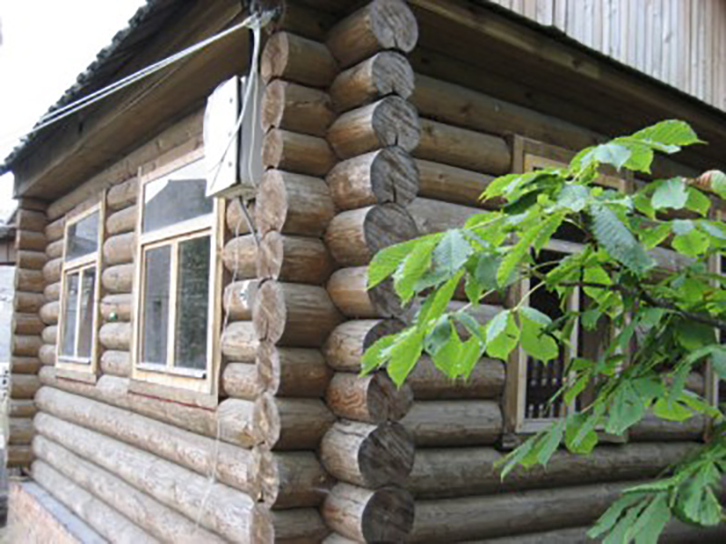Белорусское подворье с традиционной хатой в Национальной деревне