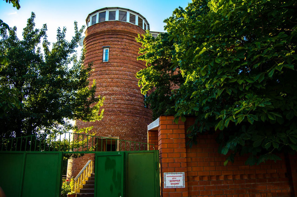 Азербайджанское подворье «Девичья Башня»
