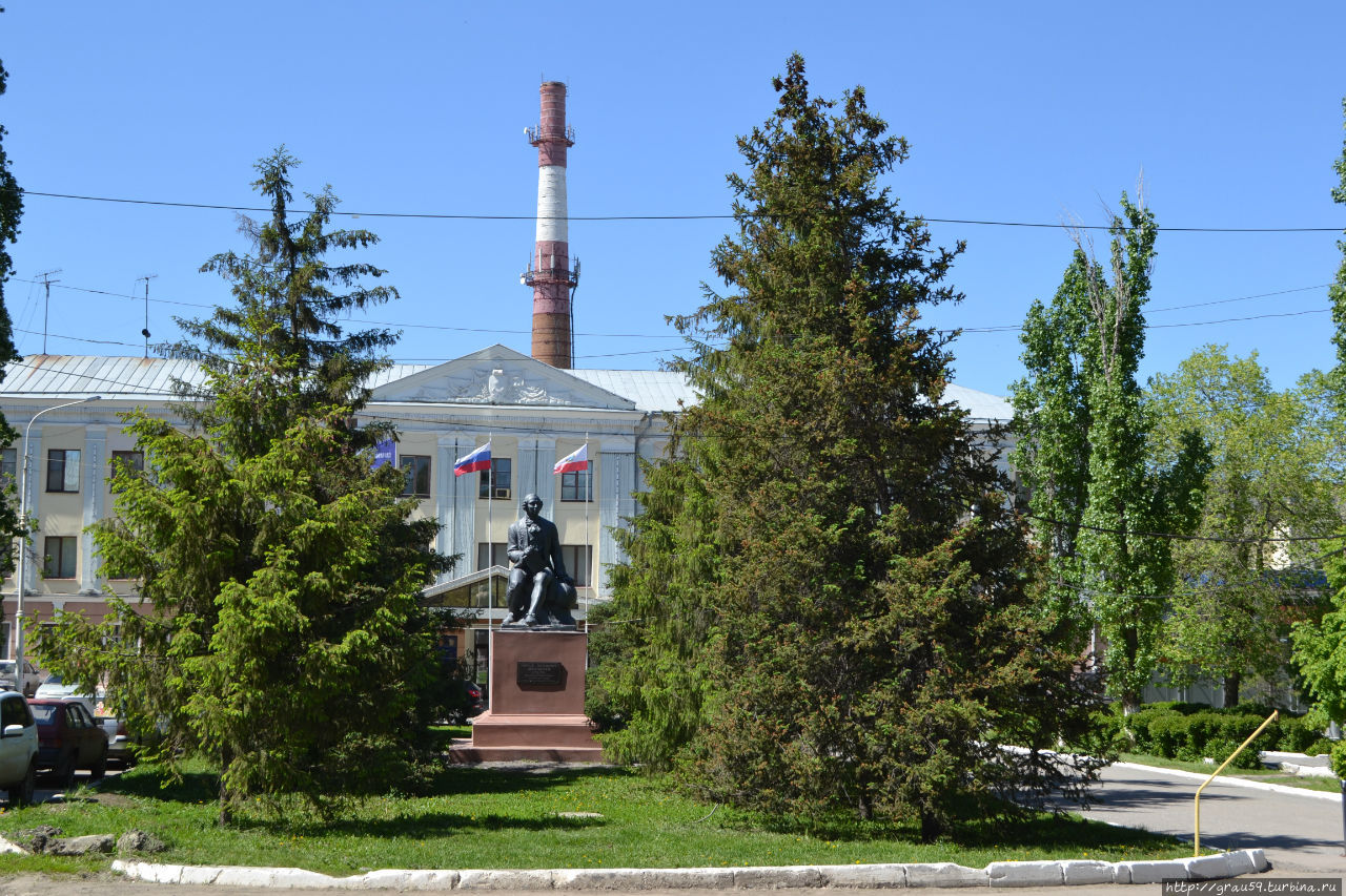 Памятник М. В. Ломоносову