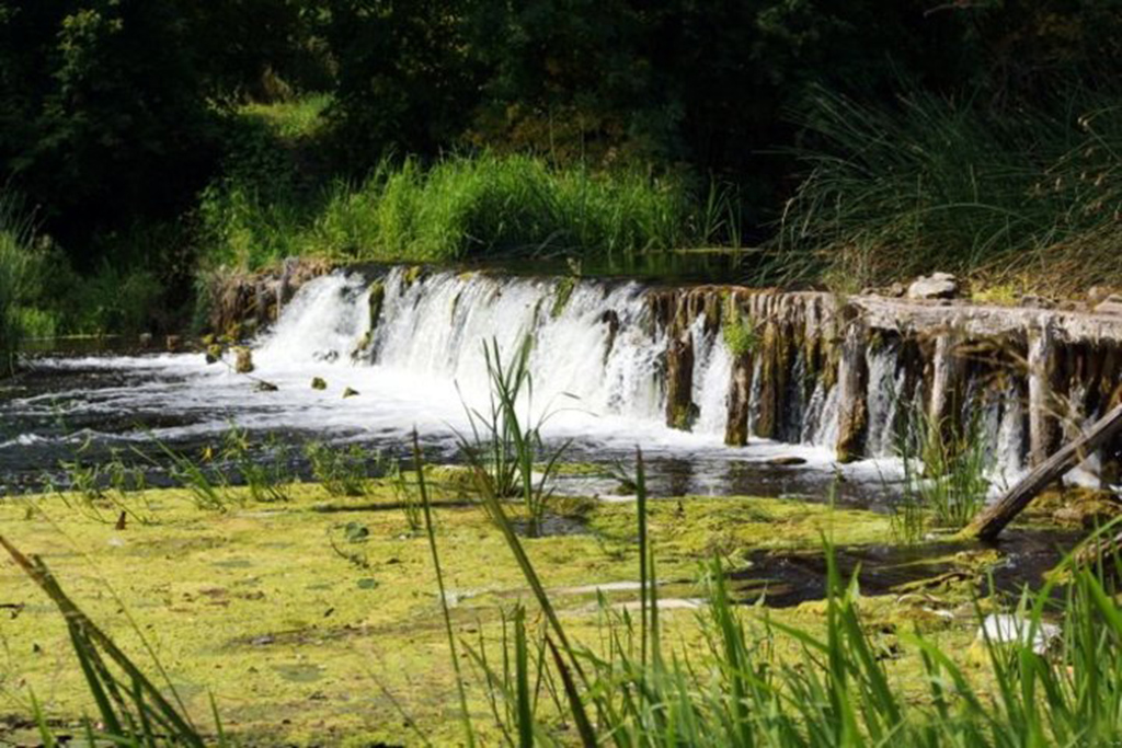 Водопад в Романовке