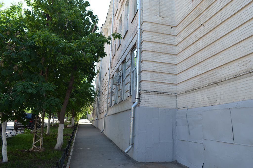 Здание народного училища на Вознесенской