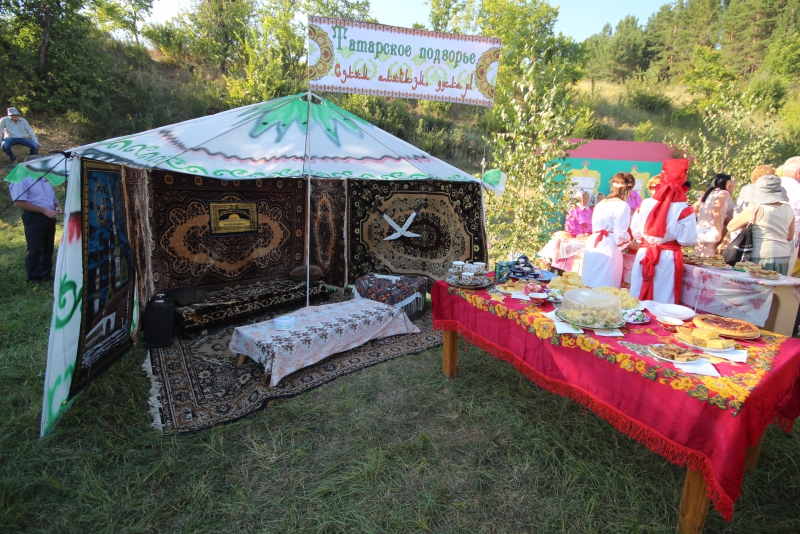 Медовый праздник "Балы-Тау"