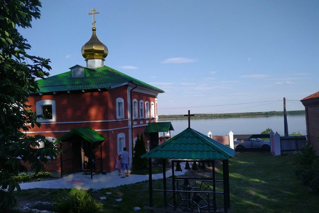 Свято-Троицкий храм с. Воскресенское