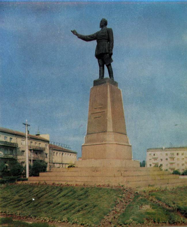 Памятник Ф. Э. Дзержинскому