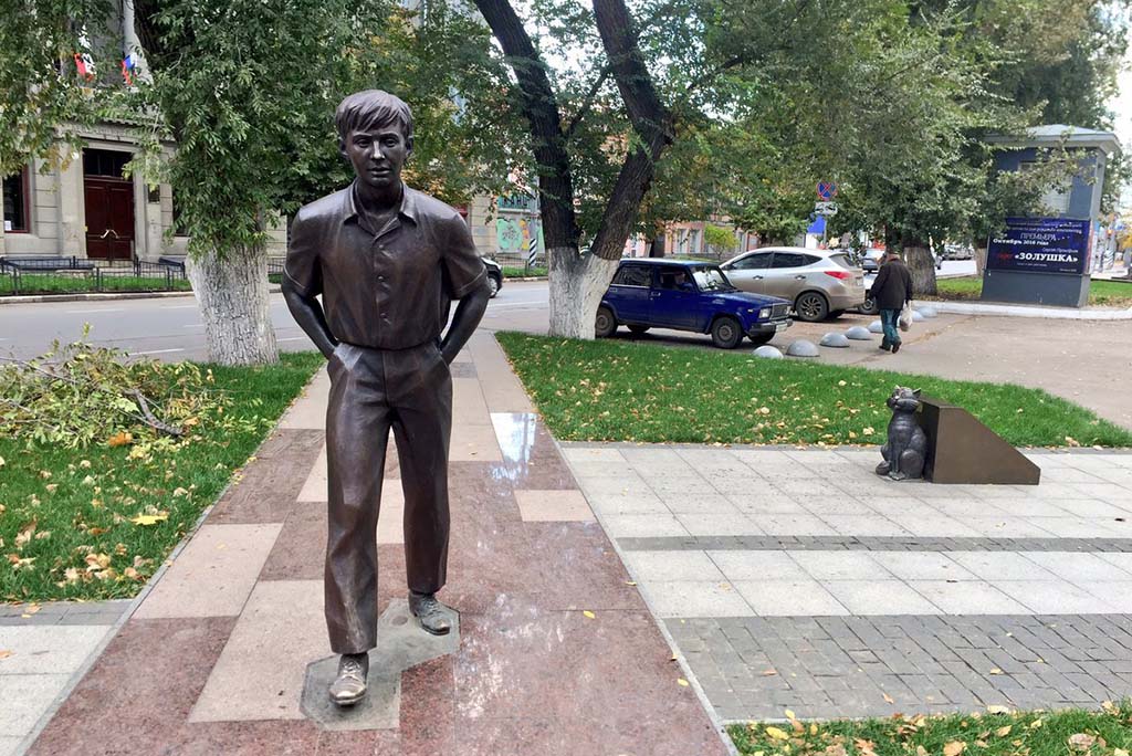 Памятник О. П. Табакову