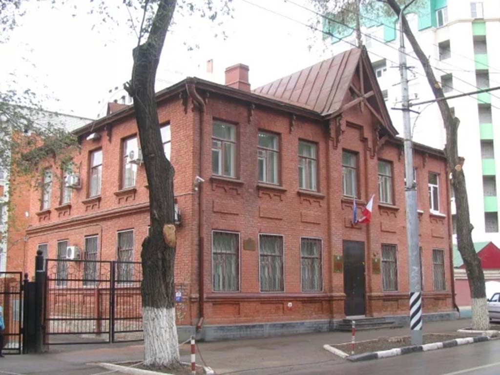 Дом, где жил писатель Константин Симонов