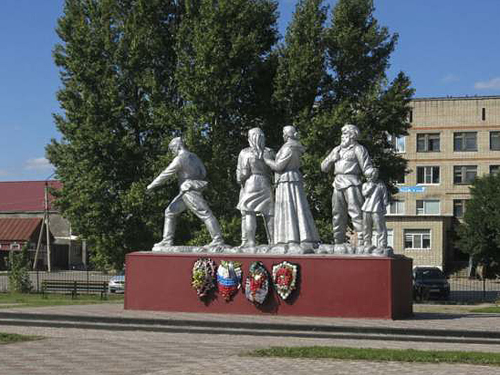 Памятник ершовцам, погибшим в годы Великой Отечественной войны