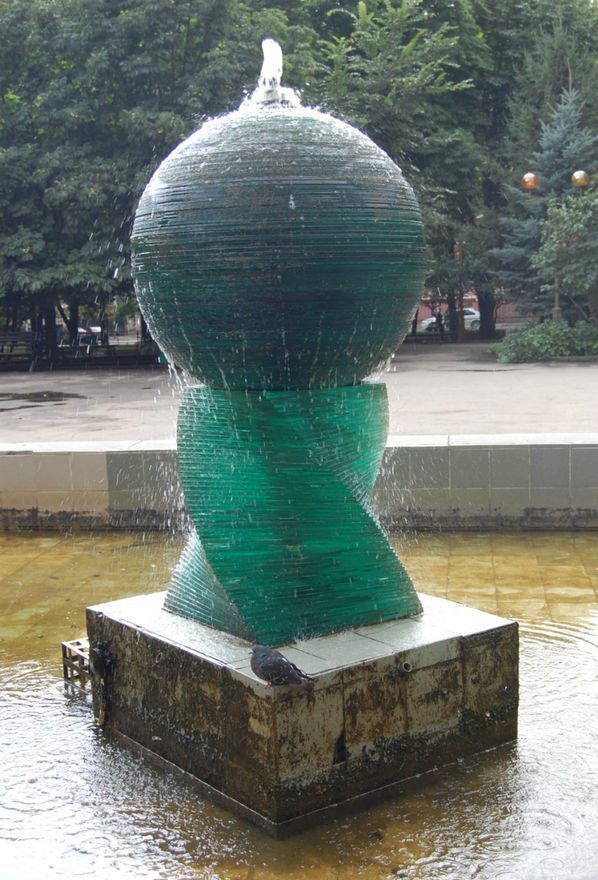 Стеклянный фонтан "Глобус"