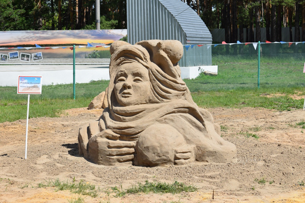 Выставка-конкурс песочных скульптур