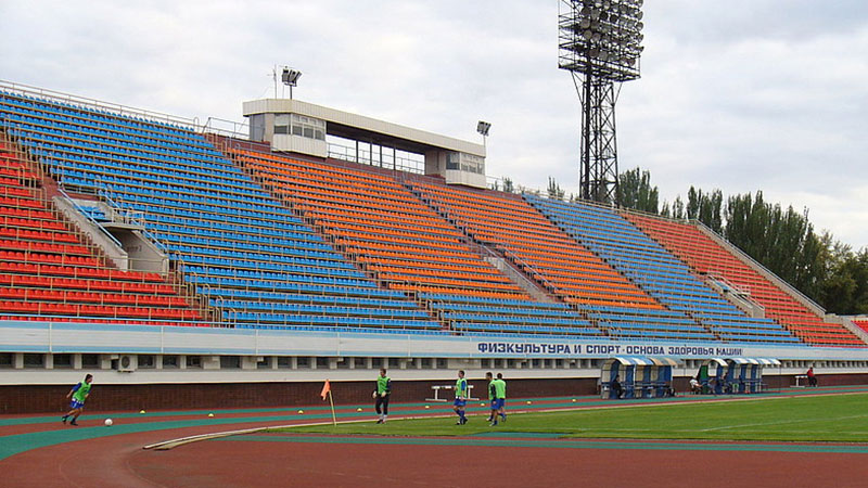 Стадион Локомотив