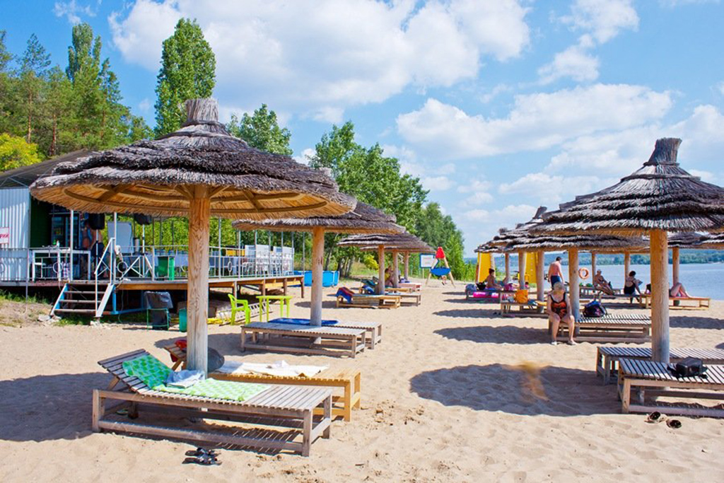 Пляж загородного комплекса «Авангард»