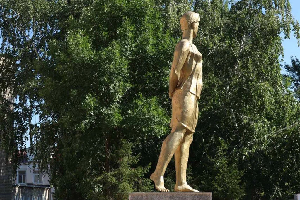 Памятник З. А. Космодемьянской