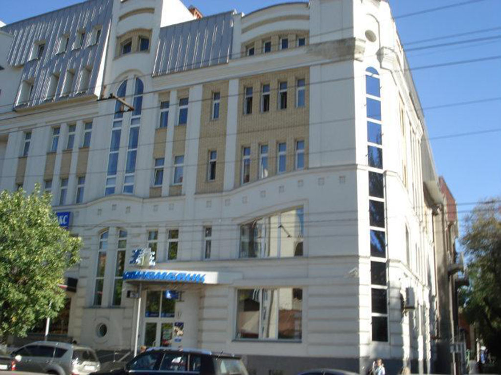 Административно-торговый комплекс на Чапаева
